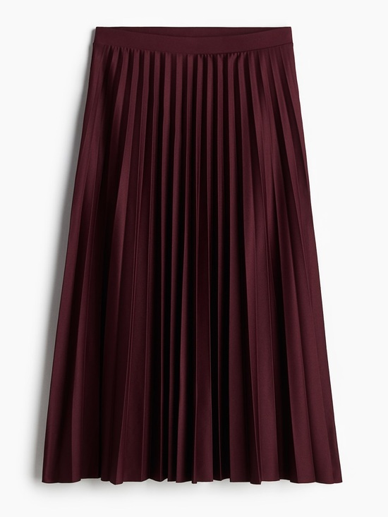 H&M Dresses & Skirts - H&M Pleated Midi Skirt in Burgundy